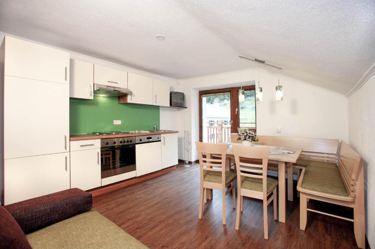 Lutonia Apartment